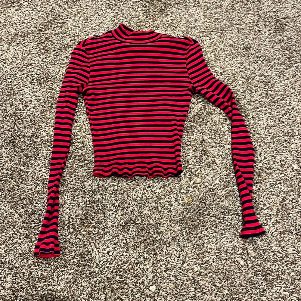 Tight Long Sleeve Turtle Neck Shirt